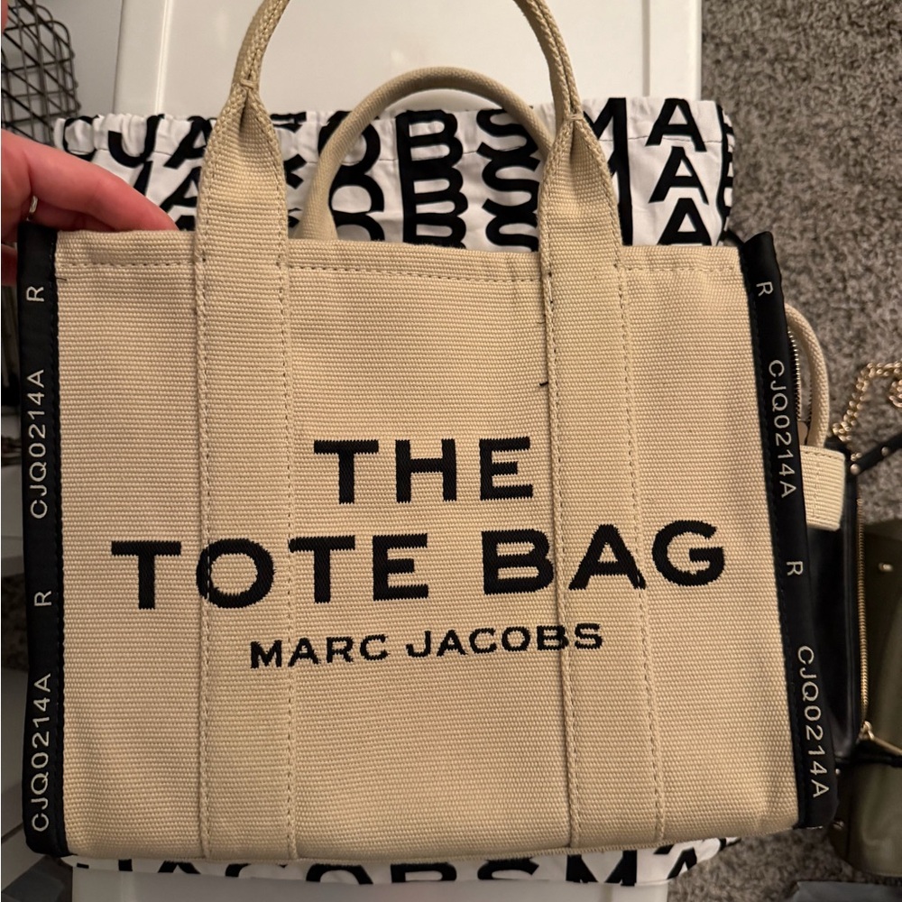 Marc Jacobs Jacquard Tote Bag - Medium